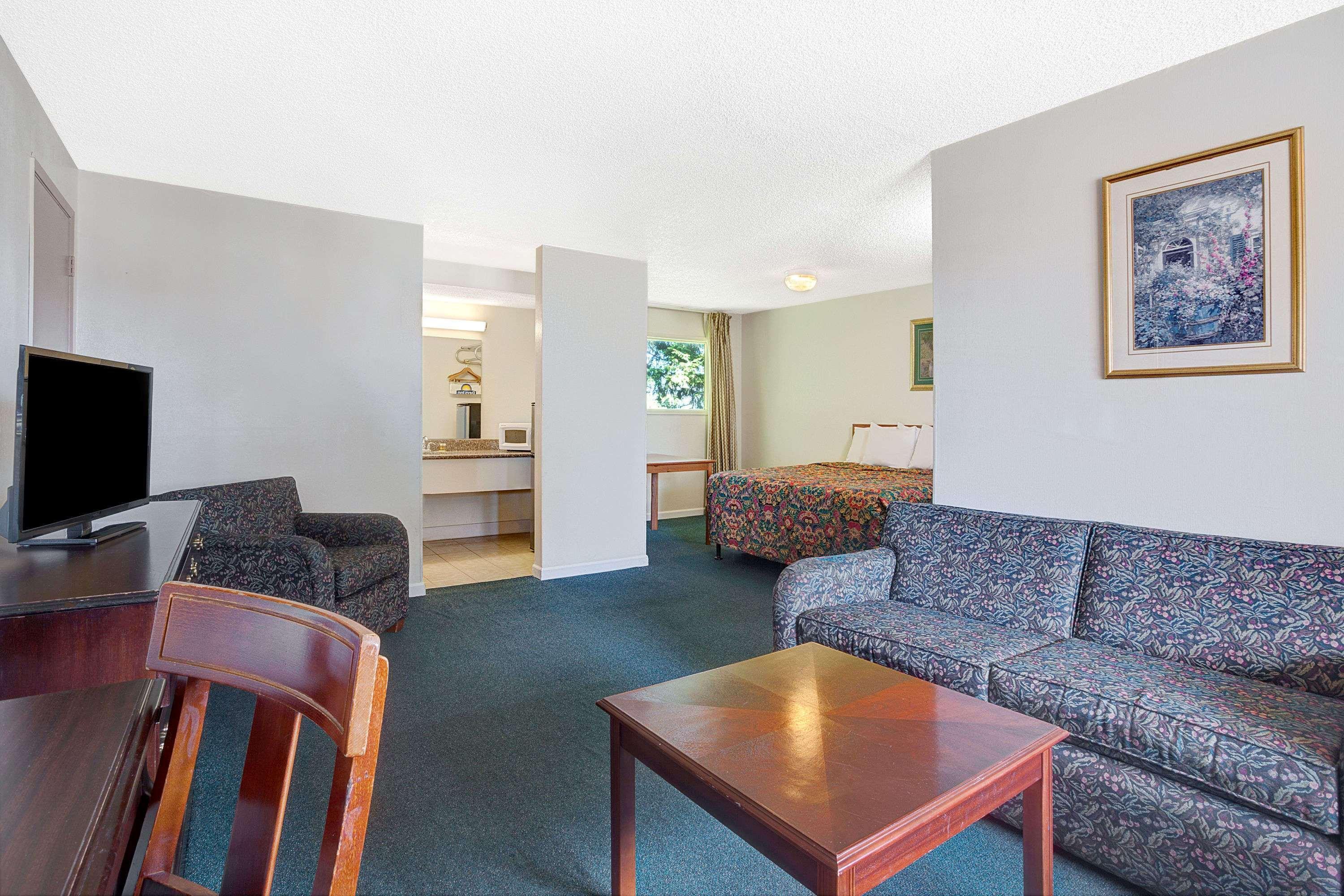 Days Inn By Wyndham Everett Zewnętrze zdjęcie